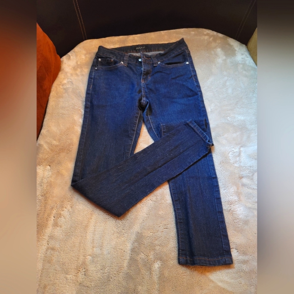 EUC. Jean 9 skinny jeans. Size 1.